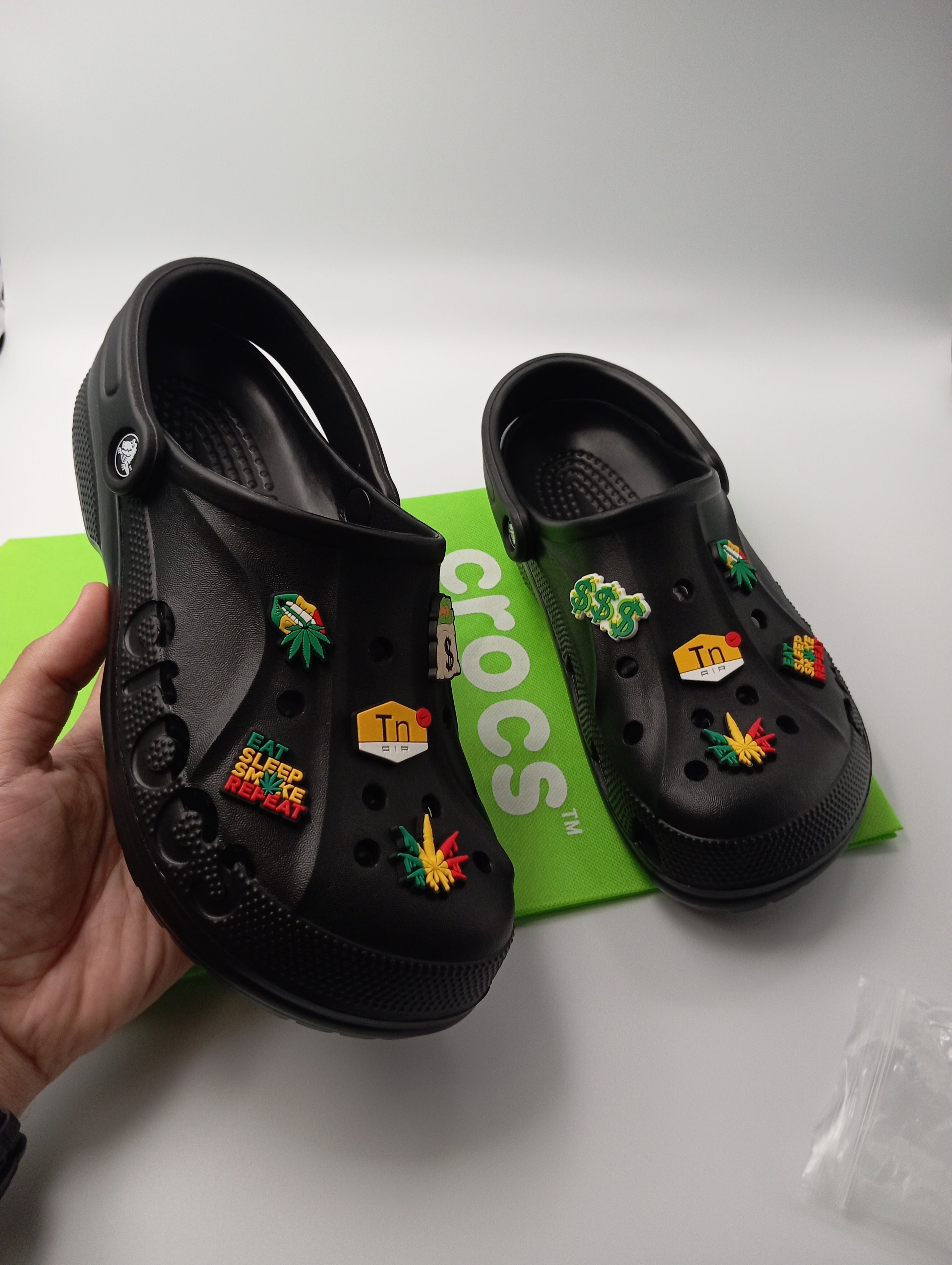 Crocs Rasta 🌿🐊