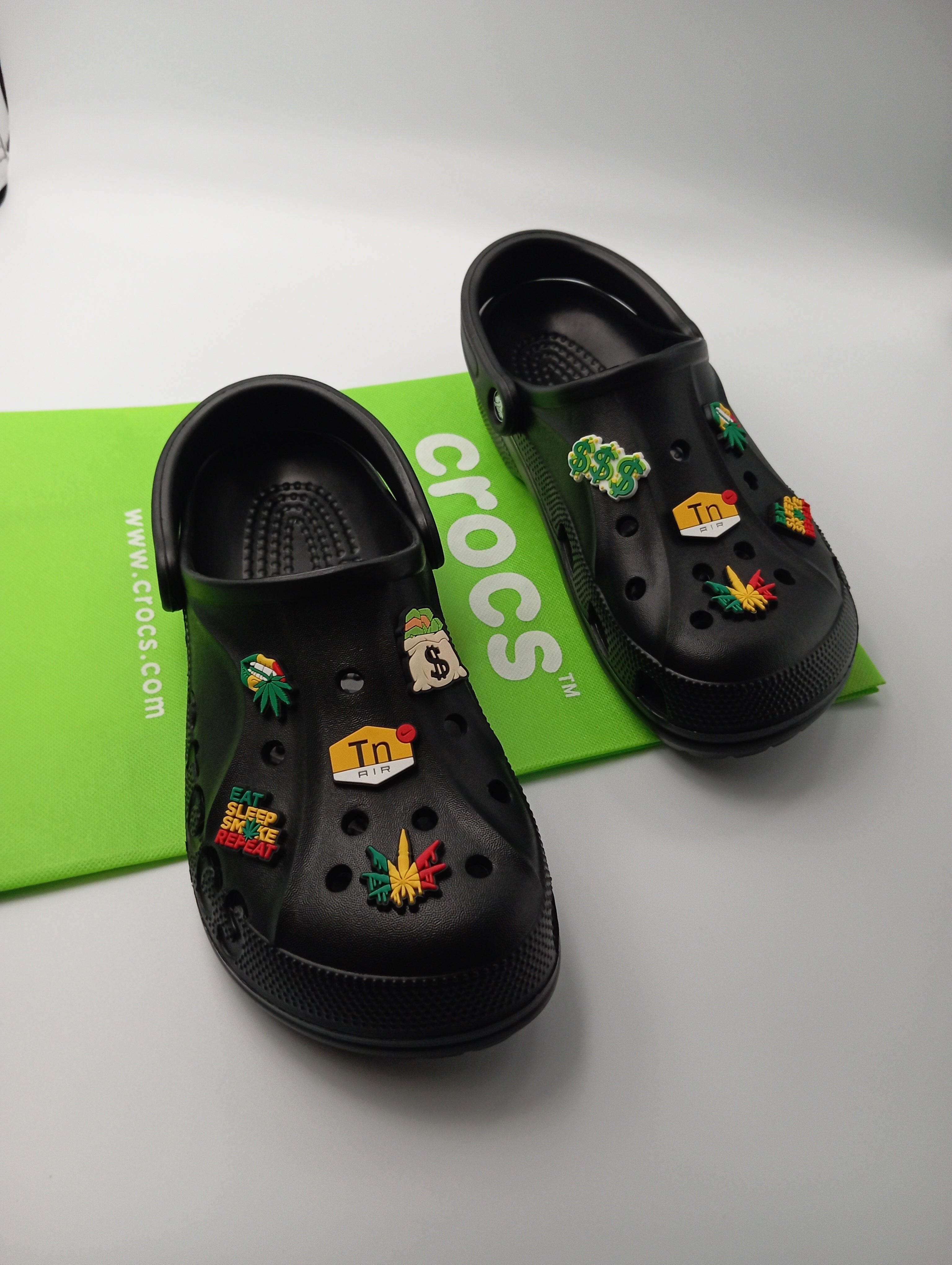 Crocs Rasta 🌿🐊